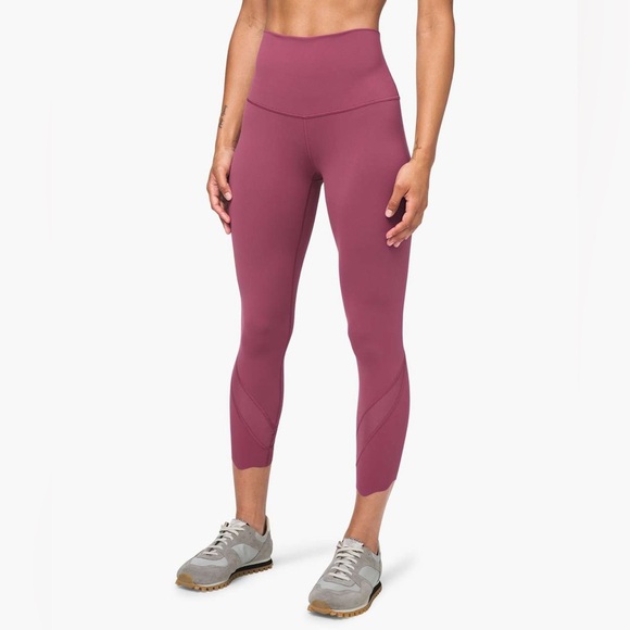 Lululemon Wunder Under Crop High-Rise Roll Down Scallop Full On Luxtreme Plumful - Picture 10 of 13